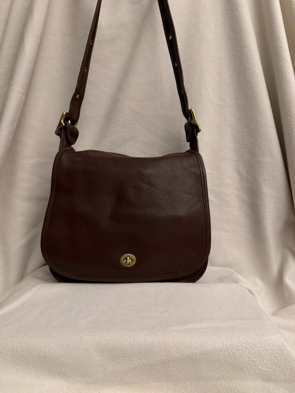 Coach (Vintage) Stewardess Bag Mahogany - Picture 2 of 10